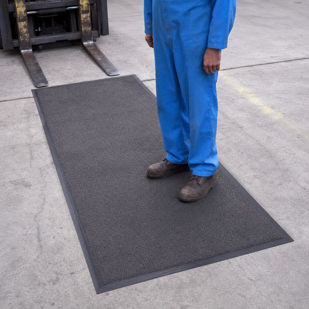 Nitrile Well with One Insert Absorbent Mat